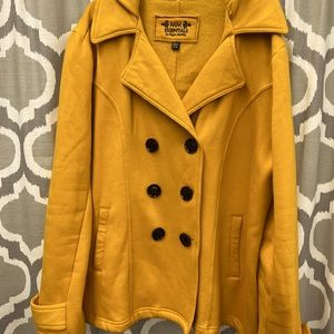 MM ESSENTIAL  vibrant color yellow!